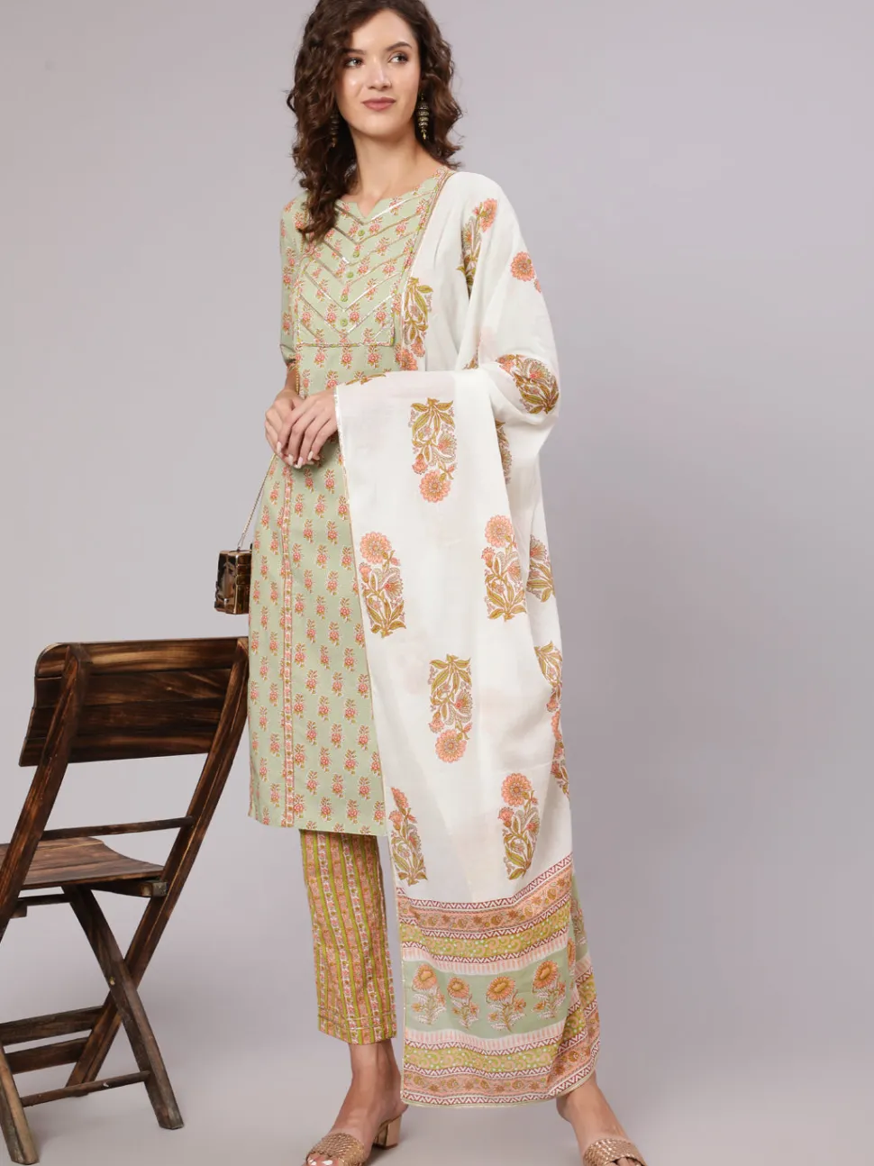 Jaipur Kurti A Straight Ethnic Printed Gota Embellished Kurta With Printed Pants And Dupatta