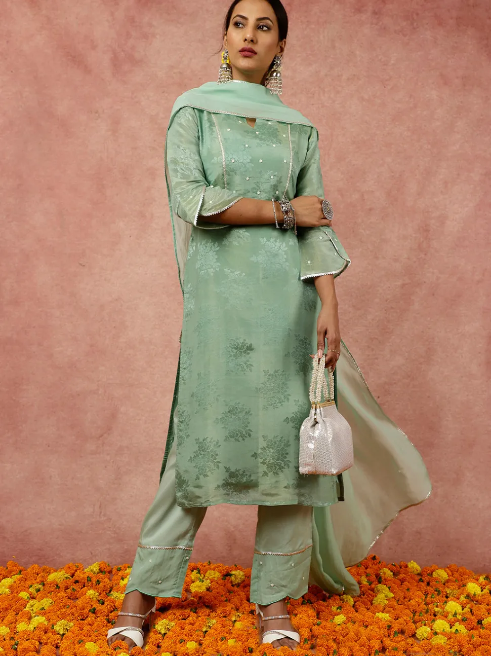 Jaipur Kurti Embellished Pure Jacquard Silk Straight Kurta With Pants And Organza Dupatta