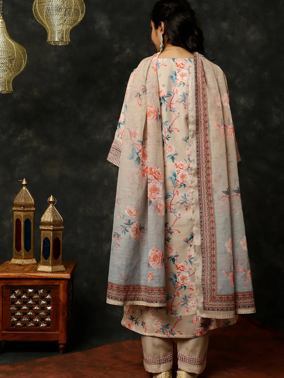 Jaipur Kurti Embroidered Rose Print Pleated Kurta With Pants And Dupatta