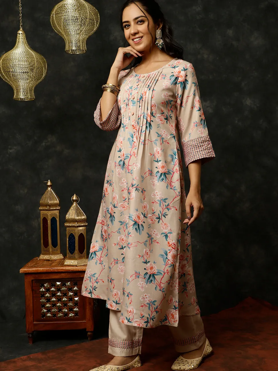 Jaipur Kurti Embroidered Rose Print Pleated Kurta With Pants And Dupatta