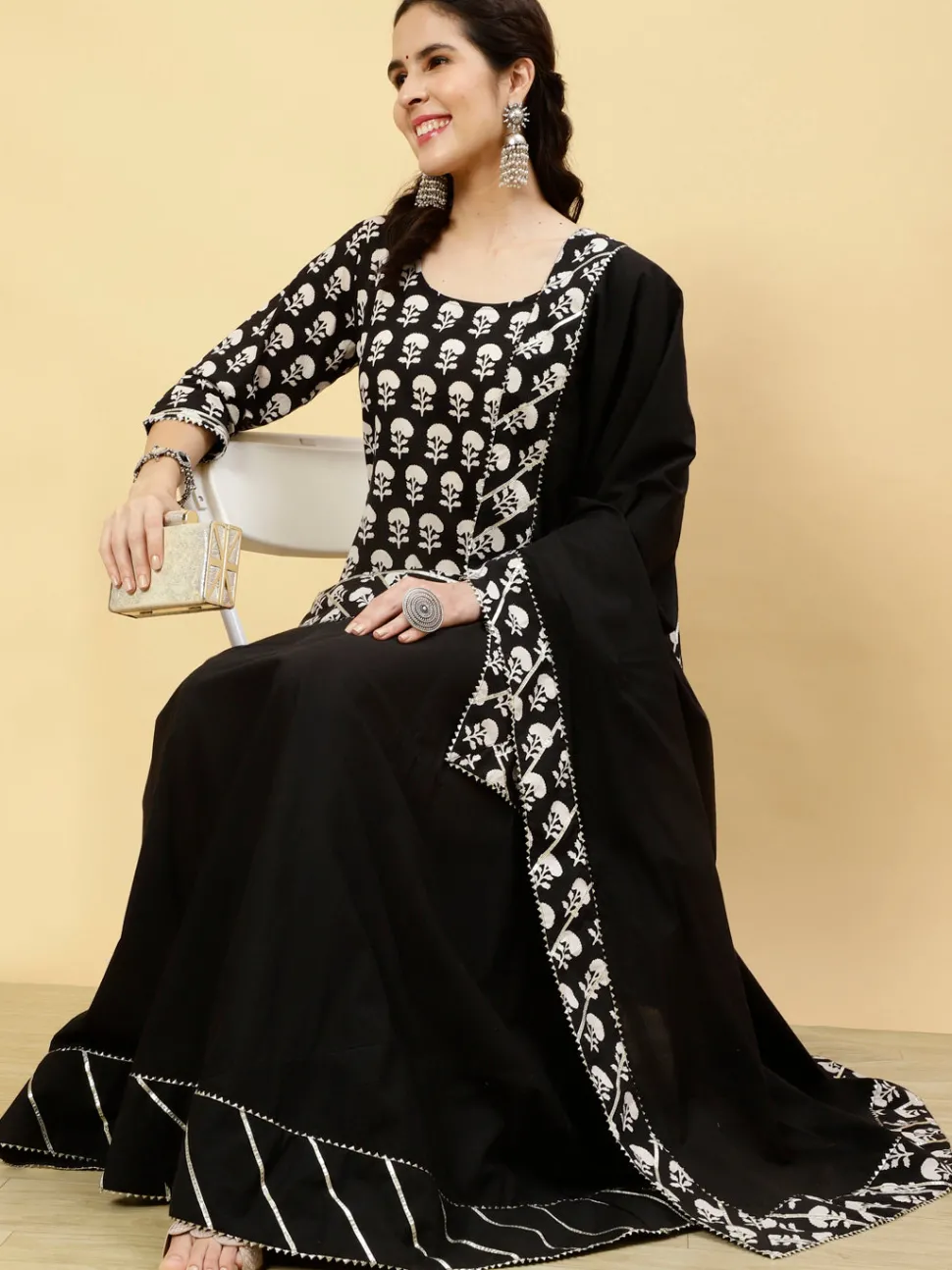 Jaipur Kurti Ethnic Printed Short Kurti With Skirt And Dupatta