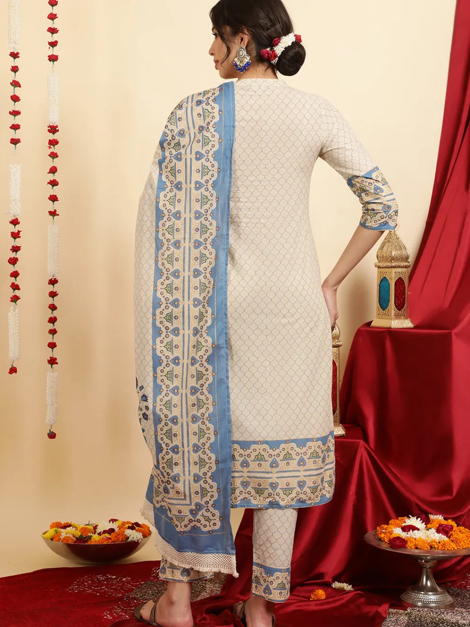 Jaipur Kurti Ethnic Printed Cotton Straight Kurta With Pants And Dupatta