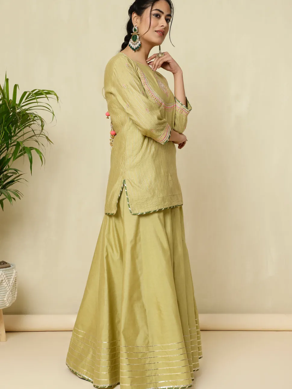 Jaipur Kurti Chanderi Kantha Embroidered Short Kurta With Skirt And Dupatta