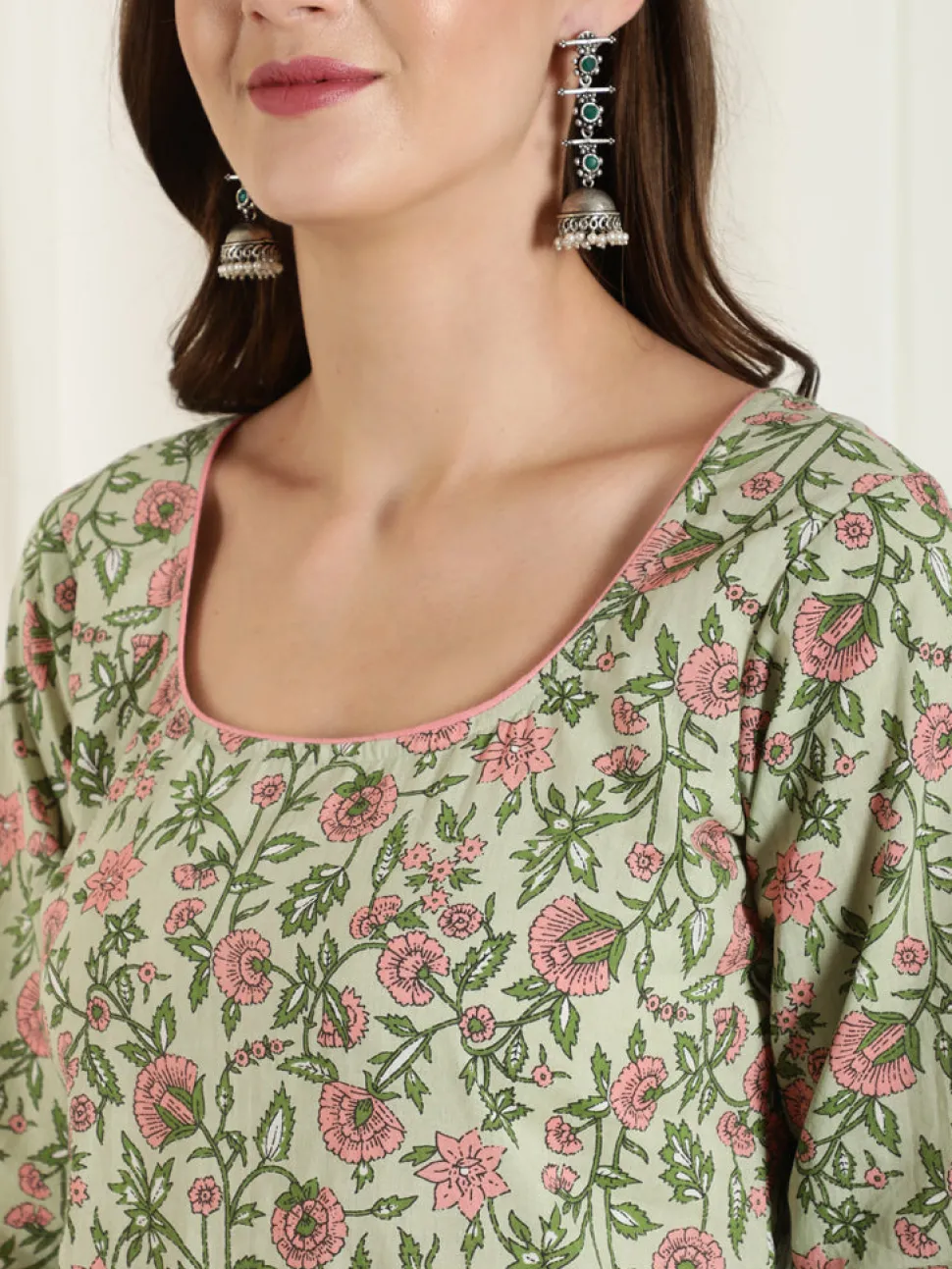 Jaipur Kurti Floral Print Short Kurta With Skirt And Dupatta