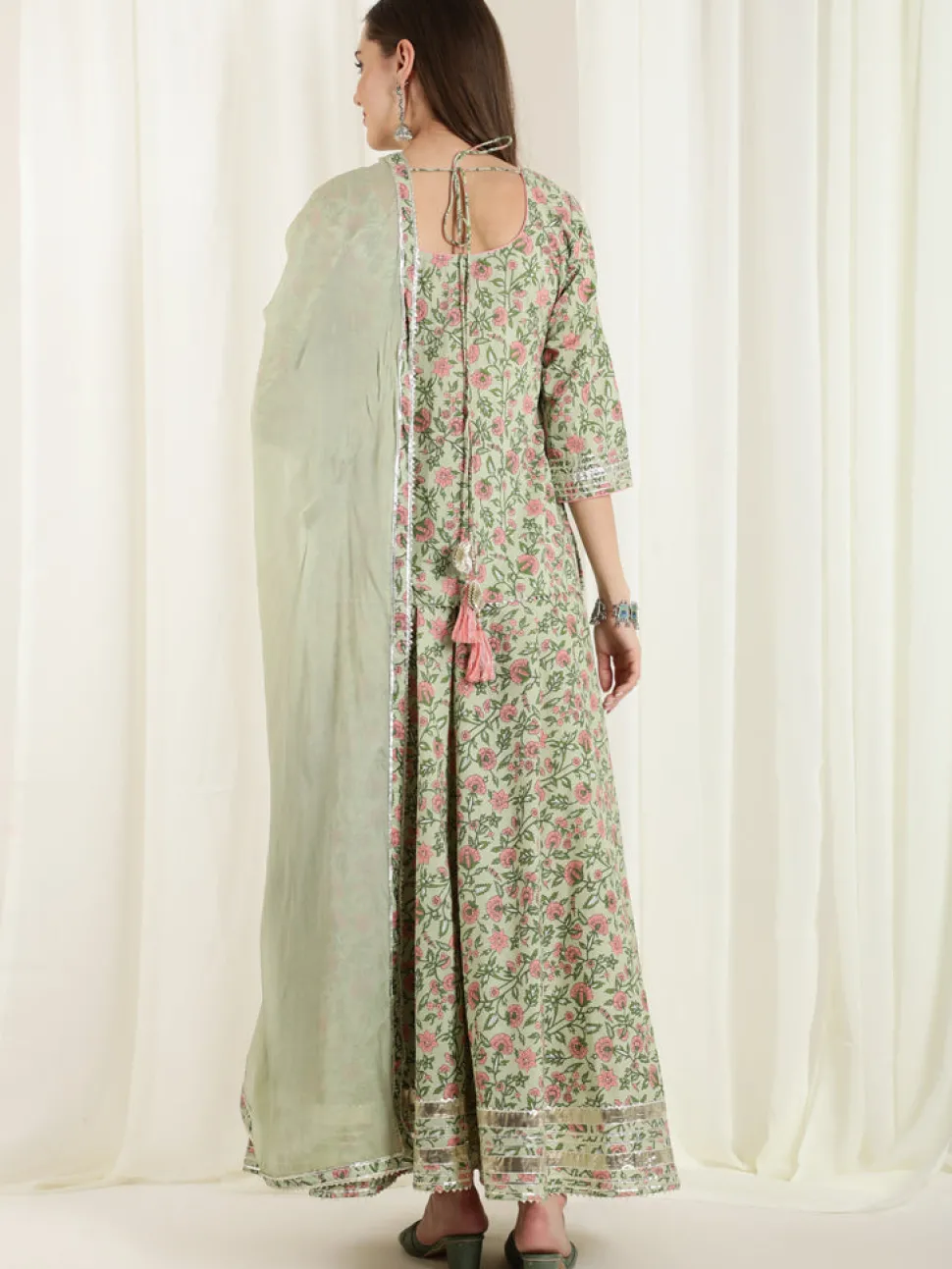 Jaipur Kurti Floral Print Short Kurta With Skirt And Dupatta