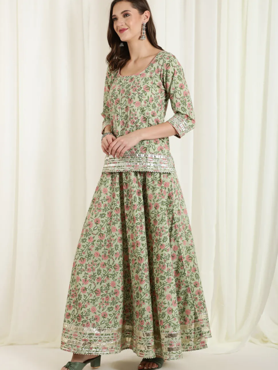 Jaipur Kurti Floral Print Short Kurta With Skirt And Dupatta