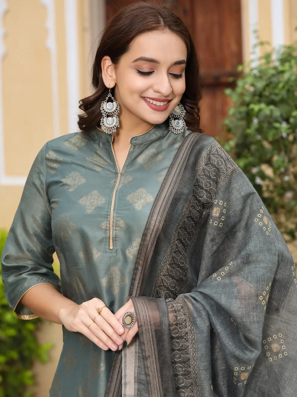 Jaipur Kurti Grey Ethnic Motifs Print Silk Blend Kurta with Pants & Dupatta