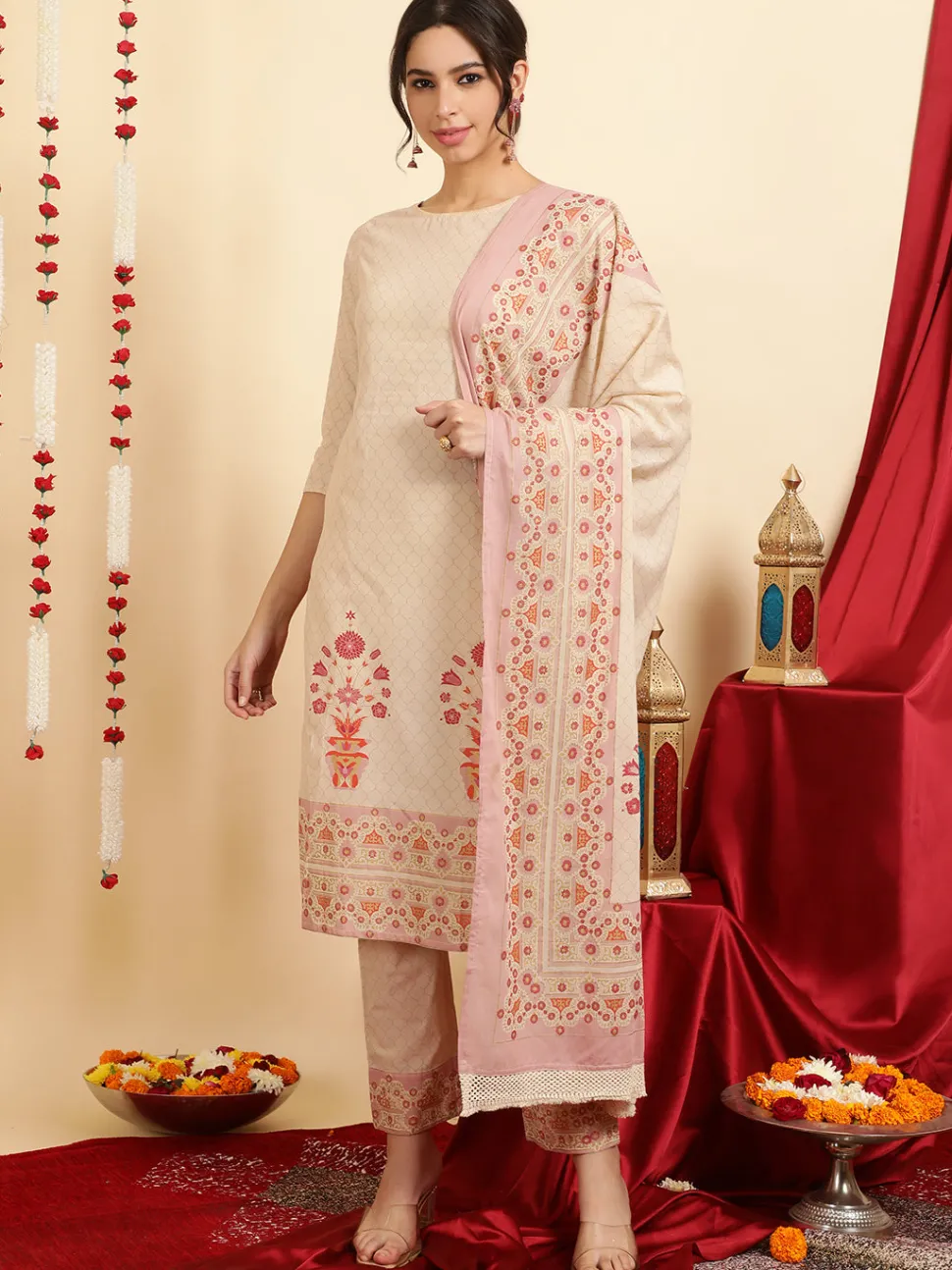 Jaipur Kurti Ethnic Motif Guldasta Cotton Straight Kurta With Pants And Dupatta