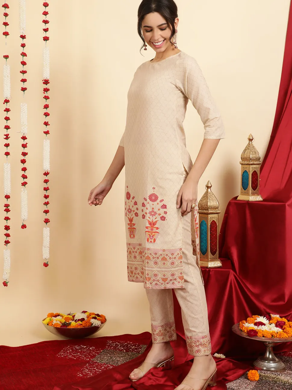 Jaipur Kurti Ethnic Motif Guldasta Cotton Straight Kurta With Pants And Dupatta