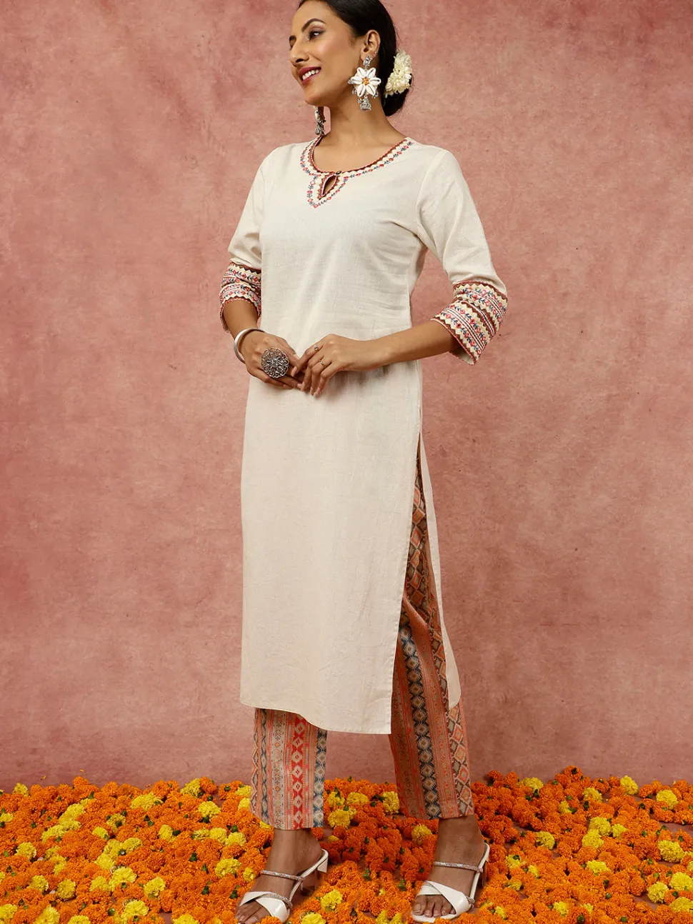 Jaipur Kurti Mirror Embroidered Straight Kurta With Geometric Printed Pants