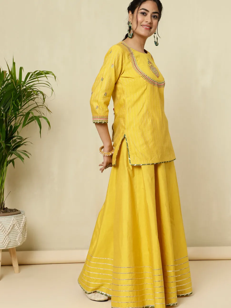 Jaipur Kurti Chanderi Kantha Embroidered Short Kurta With Skirt And Dupatta