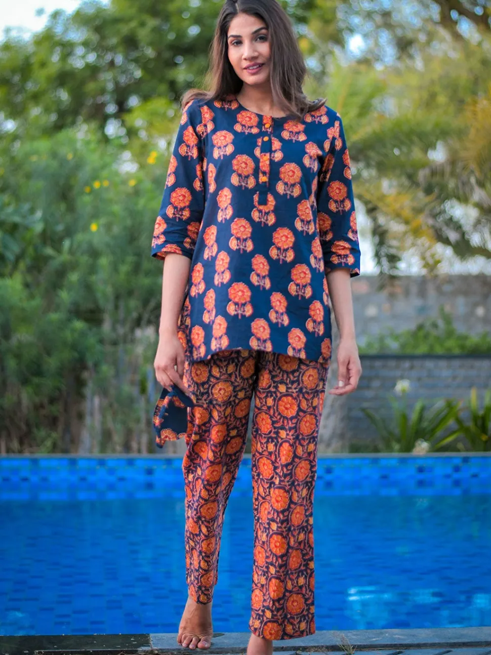 Jaipur Kurti Navy Blue Print Straight Cotton Short Kurta with Pyjamas