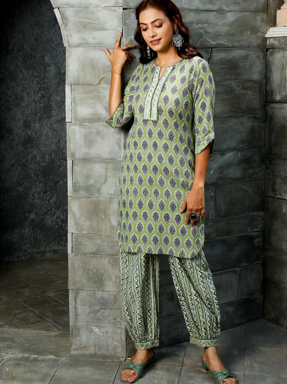 Jaipur Kurti Olive Ethnic Motif Printed Straight Kurta With Zig-zag Printed Afghani Salwar