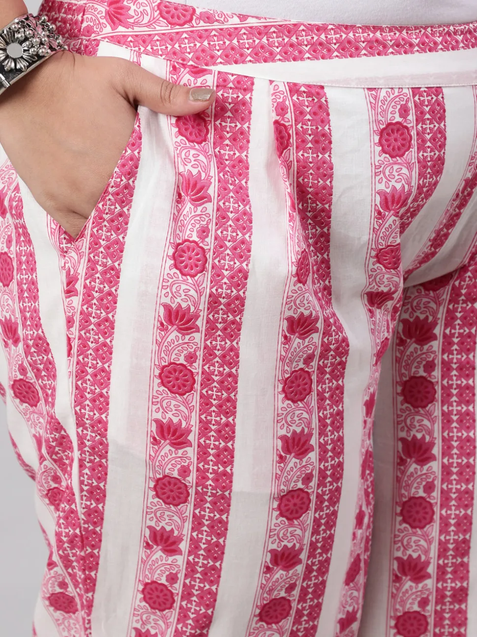 Jaipur Kurti Plus Size Ethnic Floral Printed Embroidered Kurta With Printed Pants And Printed Dupatta