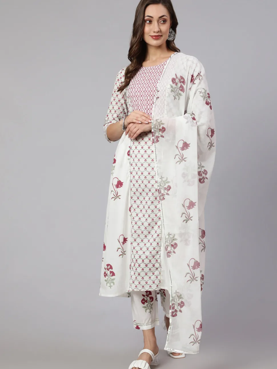 Jaipur Kurti White & Magenta Pink Ethnic Printed Flared Kurta With Pants & Dupatta