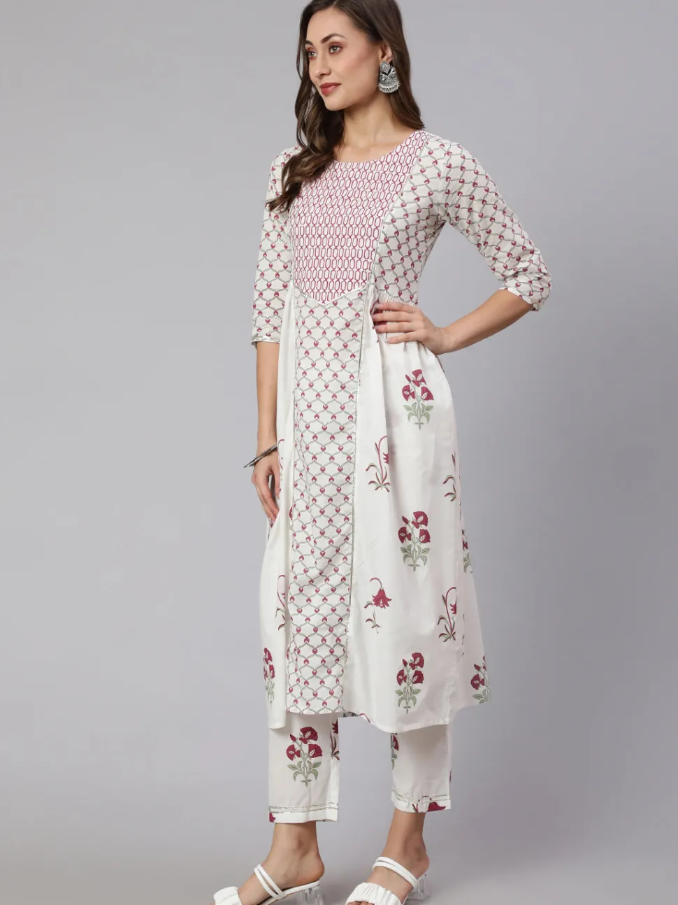 Jaipur Kurti White & Magenta Pink Ethnic Printed Flared Kurta With Pants & Dupatta