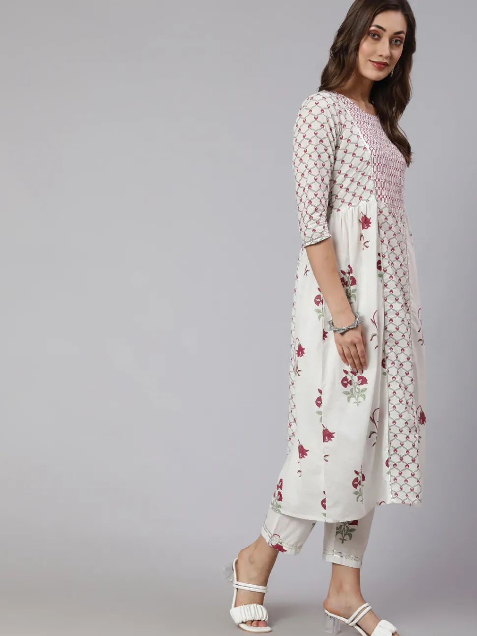 Jaipur Kurti White & Magenta Pink Ethnic Printed Flared Kurta With Pants & Dupatta