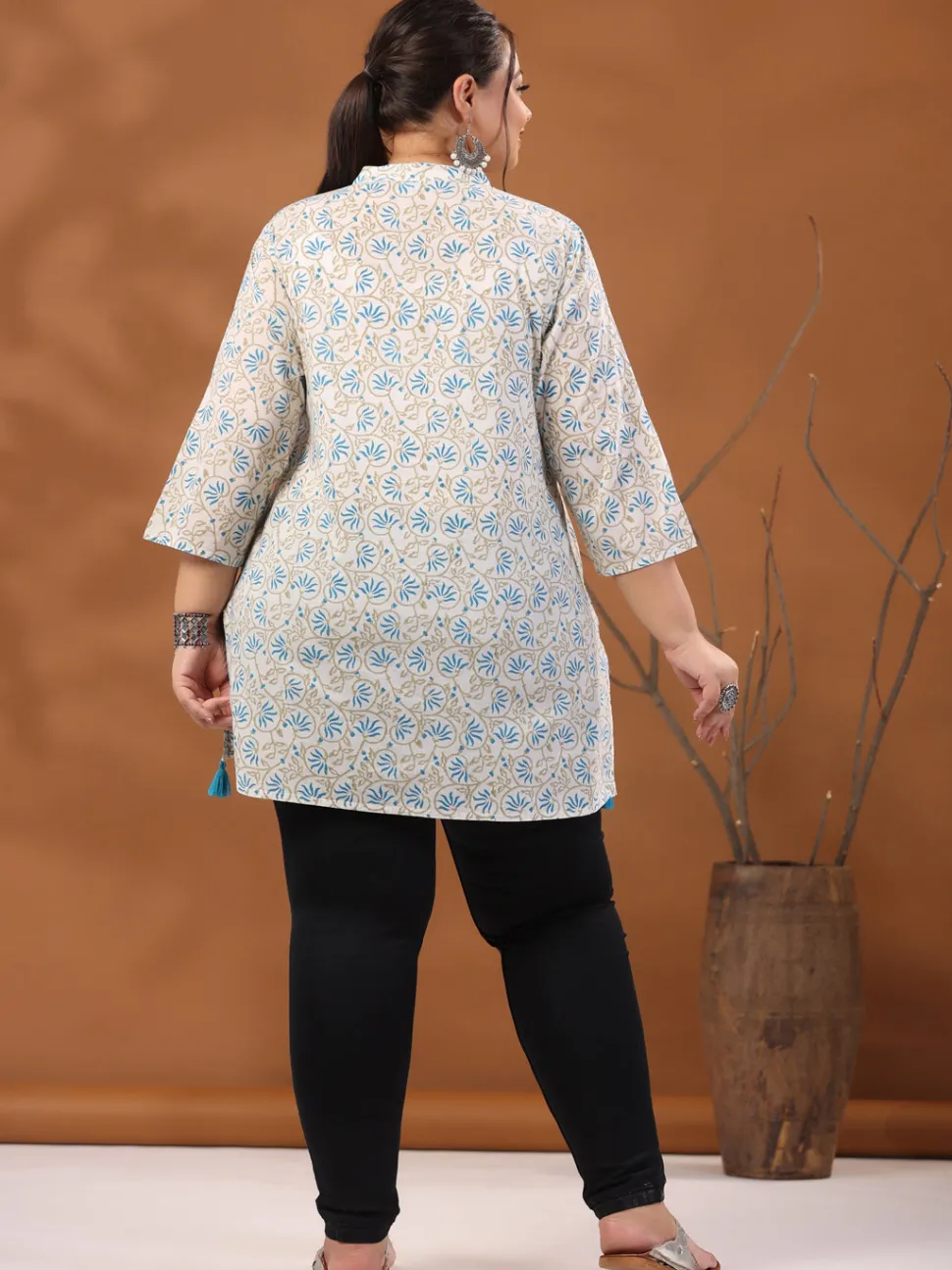 Jaipur Kurti White & Turquoise Blue Plus Size Printed Cotton Straight Short Kurta