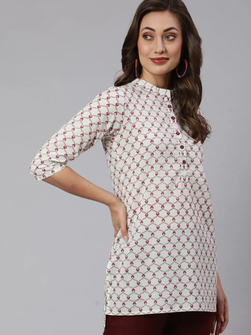 Jaipur Kurti White Geometric Printed Cotton Short Kurta With Burgundy Pants