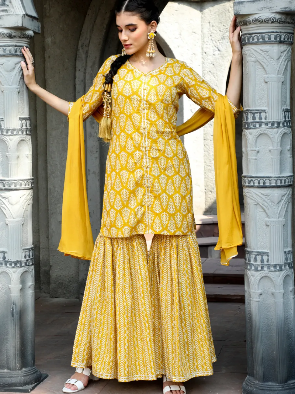 Jaipur Kurti Ethnic Printed Straight Kurta With Sharara And Chiffon Dupatta