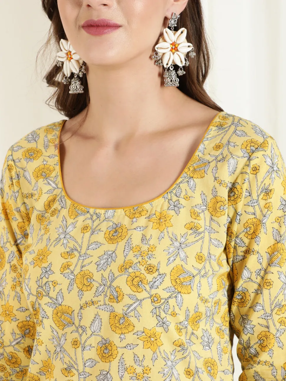 Jaipur Kurti Floral Print Short Kurta With Skirt And Dupatta