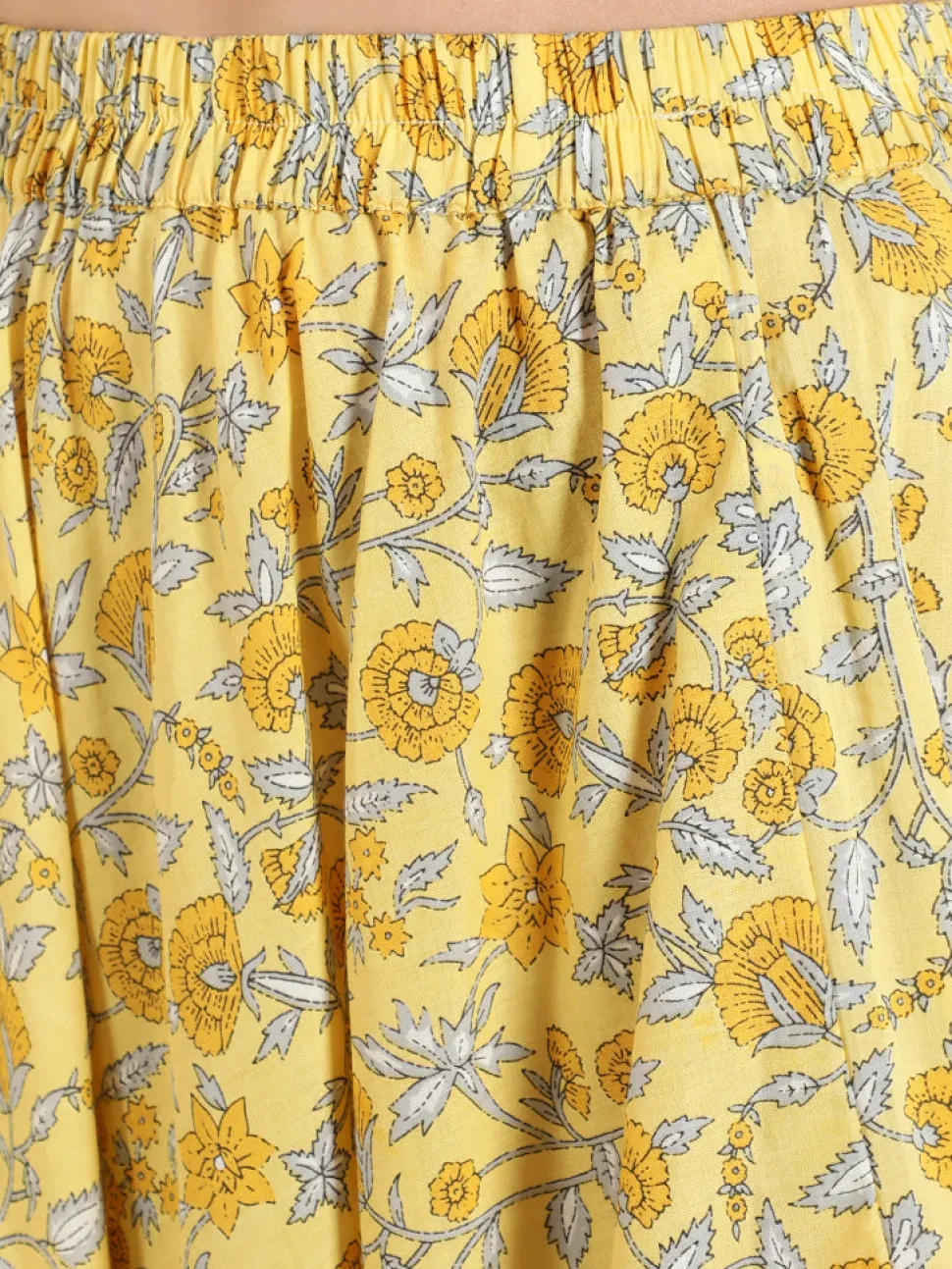 Jaipur Kurti Floral Print Short Kurta With Skirt And Dupatta